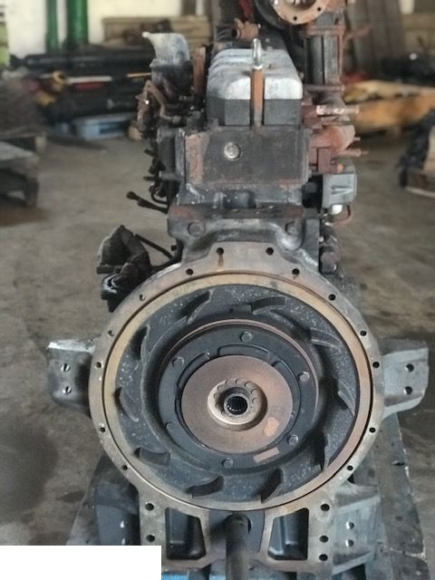 Massey Ferguson 8650 8660 8670 8680 8690 - Silnik [CZĘŚCI]