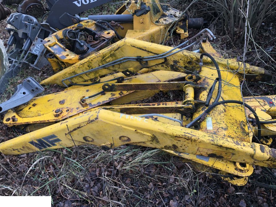 Massey Ferguson Fermec Ramie Przednie