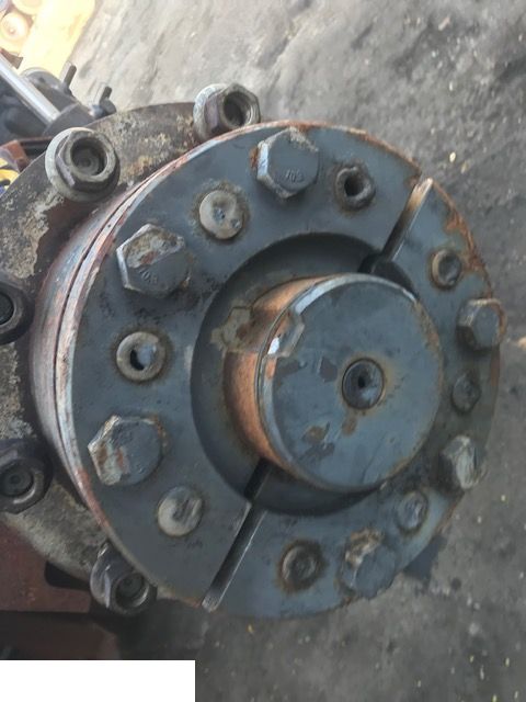 Massey Ferguson - Piasta Koła Klin Mocowanie Koła Tylnego