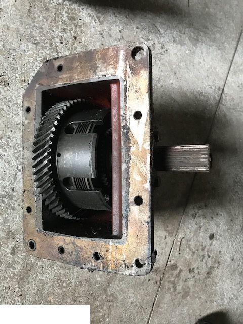 Massey Ferguson - Przystawka Przedniego Napęd