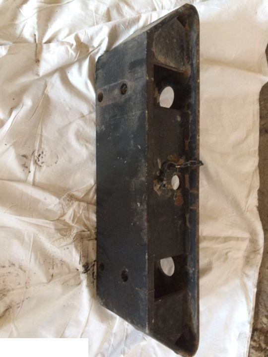 Massey Ferguson Zaczep Przedni Wspornik Balastu Obciąźników