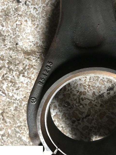 Mercedes OM502 - Korbowody