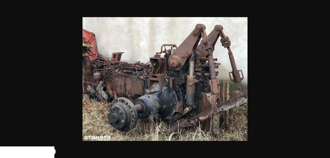 New Holland t8050 - CZĘŚCI