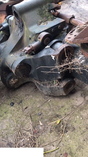 New Holland t8050 - CZĘŚCI