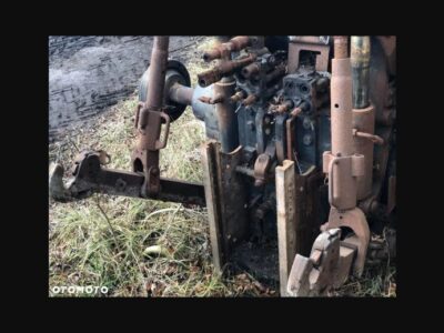 New Holland t8050 - CZĘŚCI