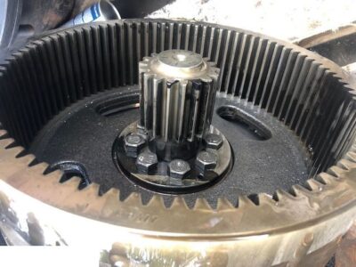 New holland TG - Zwolnica Zwrotnica Obudowa Mostu Półoś CZĘŚCI !!!