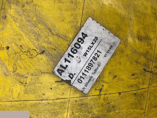 John Deere - Felga 15x28