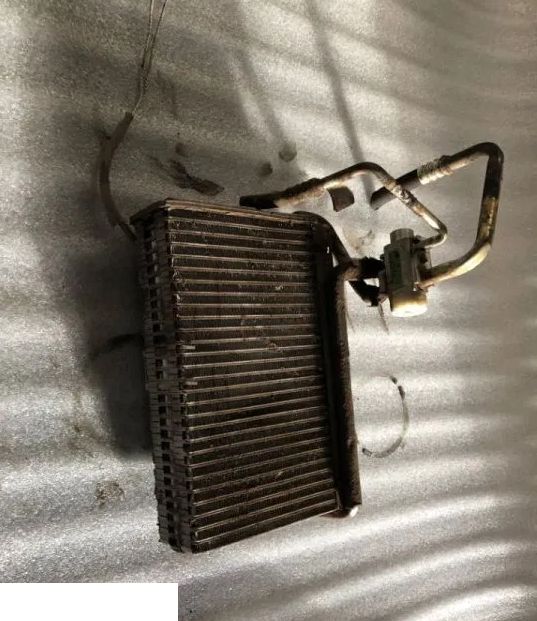 Parownik Klimy Liebherr L554 L556 L564 L566 L574 L576 L580 L584