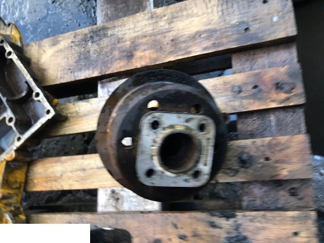 Perkins 1004.4 Mocowanie Wentylatora