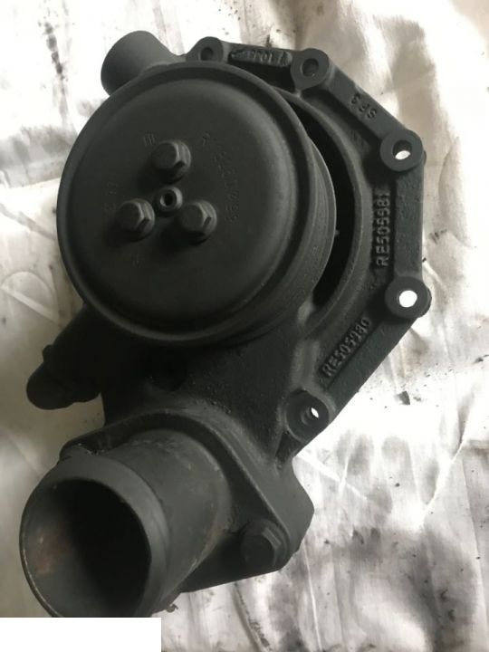 Pompa wody John Deere r503509 , pompa wody Claas arion ares Axion Re 523169, Re546918