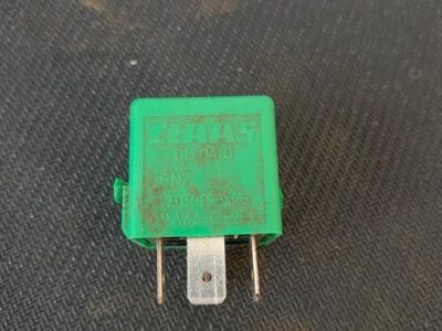 Przekażnik 30A 12V CLAAS 013041 oryginał