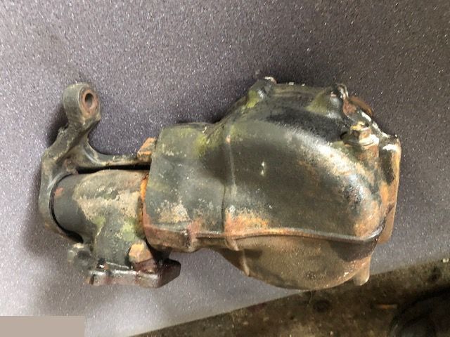 John Deere 2320 2720 4100 4110 - Most Przedni