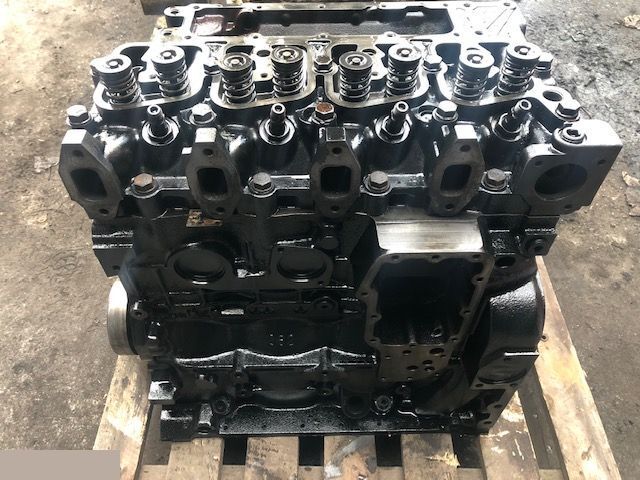 New Holland LM - Silnik [CZĘŚCI]