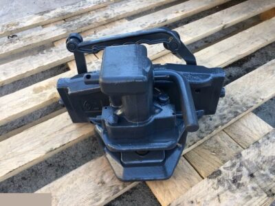 Claas Massey Ferguson - Zaczep 335mm