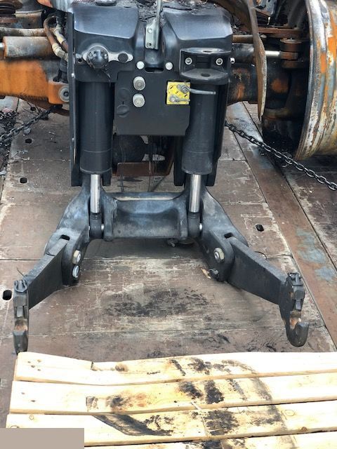 New Holland T8 Przedni Podnośnik TUZ