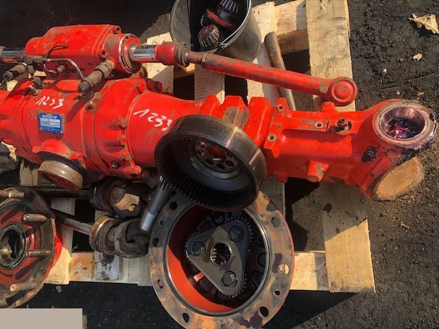 Manitou Clark Hurth - 10 Szpilek Siłownik Skrętu