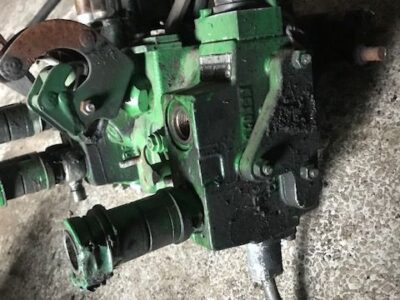 Rozdzielacz John Deere - CZĘŚCI