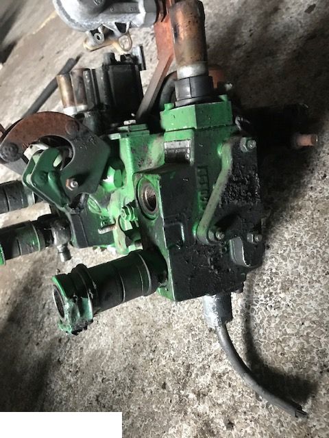 Rozdzielacz John Deere - CZĘŚCI
