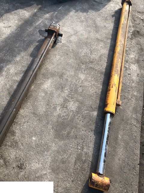 Sanderson - Siłownik Wysuwu