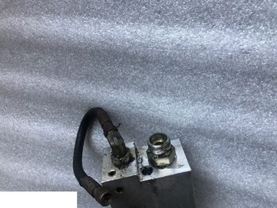 Sanderson - Zamek Siłownika Wychyłu Łyźki