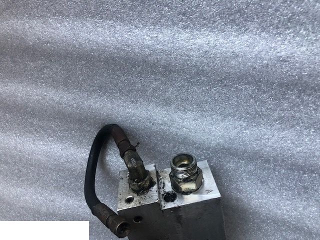 Sanderson - Zamek Siłownika Wychyłu Łyźki