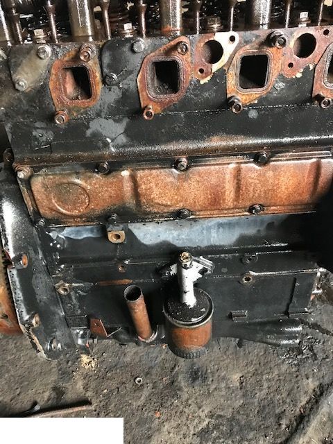 Silnik Case dt-246 / Blok Silnika dt 246 - CZĘŚĆ ORYGINALNA