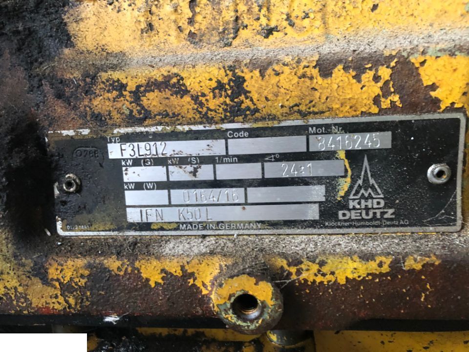 SILNIk DEUTZ F3L912 części