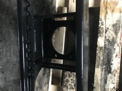 Valtra 900 - Mocowanie Zaczepu