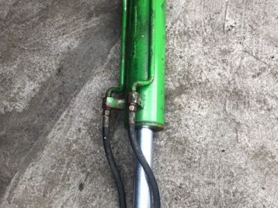 John Deere 4400 Matbro ts 270 - Siłownik Wychyłu Łyźki