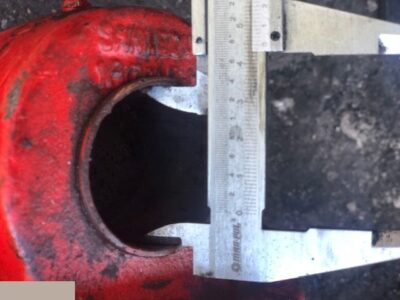 Manitou 524 - Siłownik Wychyłu Łyźki