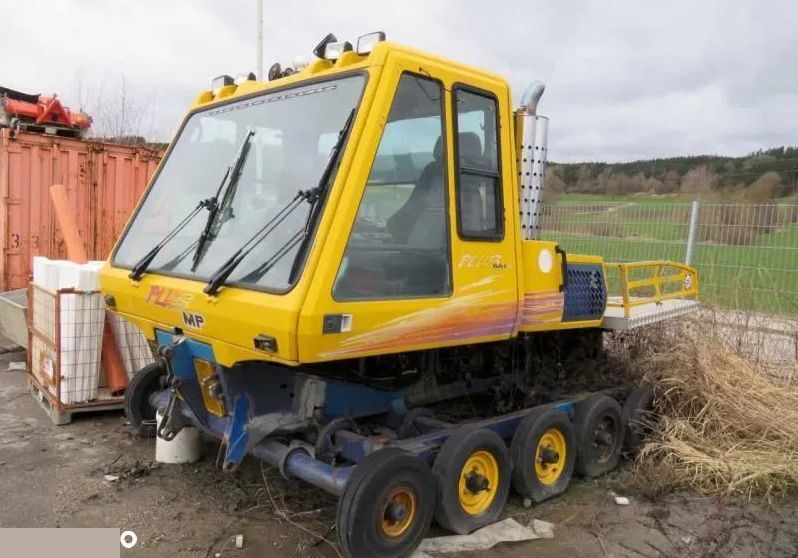 BOMBARDIER plus MP 300 - Silnik 8.3 Cummins 3 Chłodnica Oleju Osłona Wentylatora