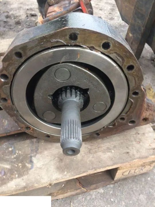 Zwolnica - CASE 885 895 985 995