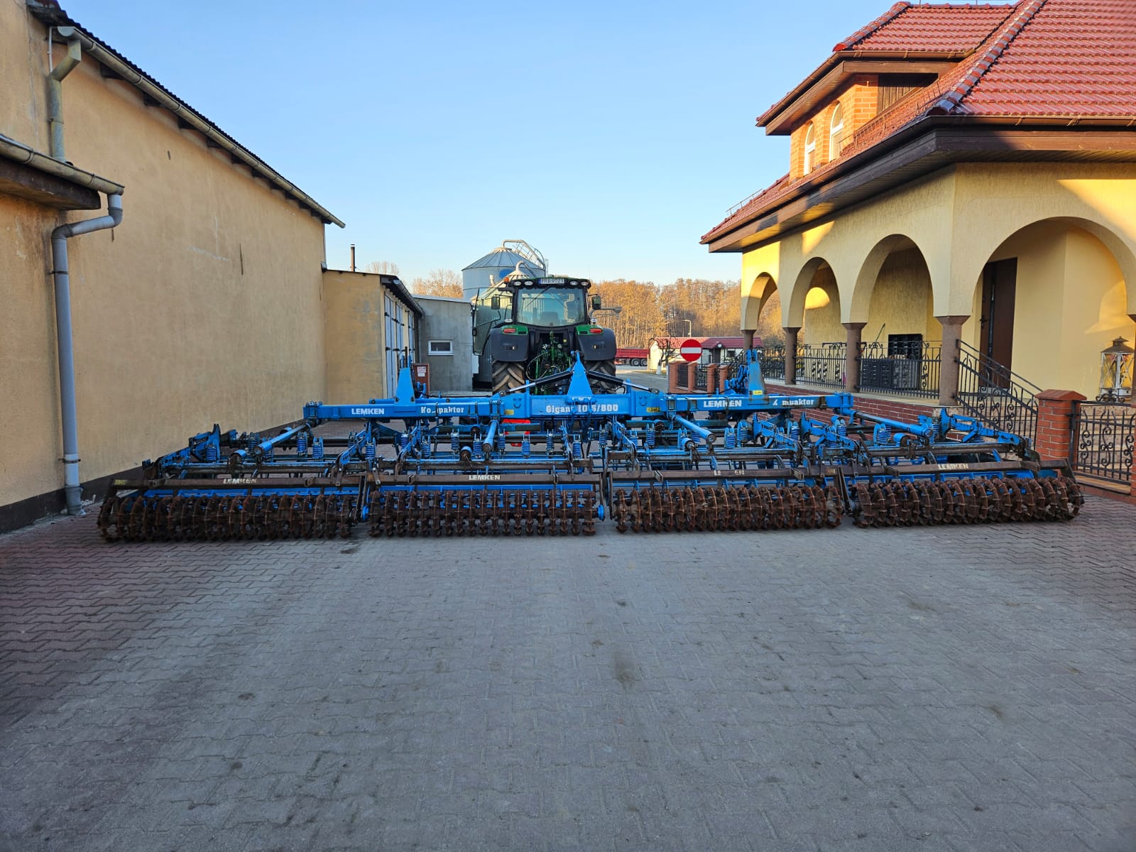 Lemken Gigant kompaktor 8m