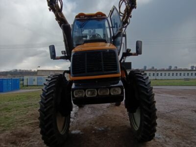 Opryskiwacz samojezdny Mazzotti Ibis 5500. Wysoki prześwit!