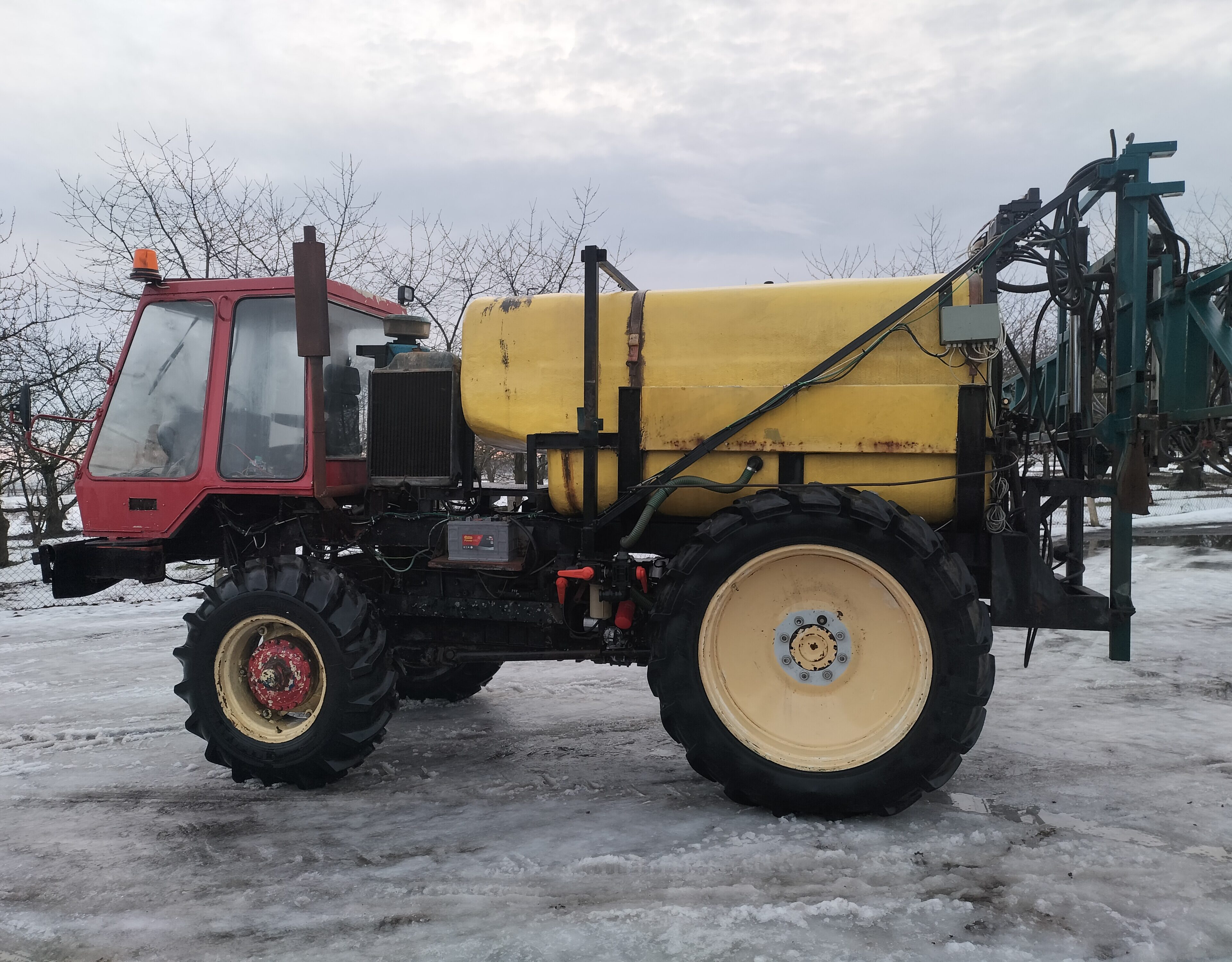 Opryskiwacz samojezdny