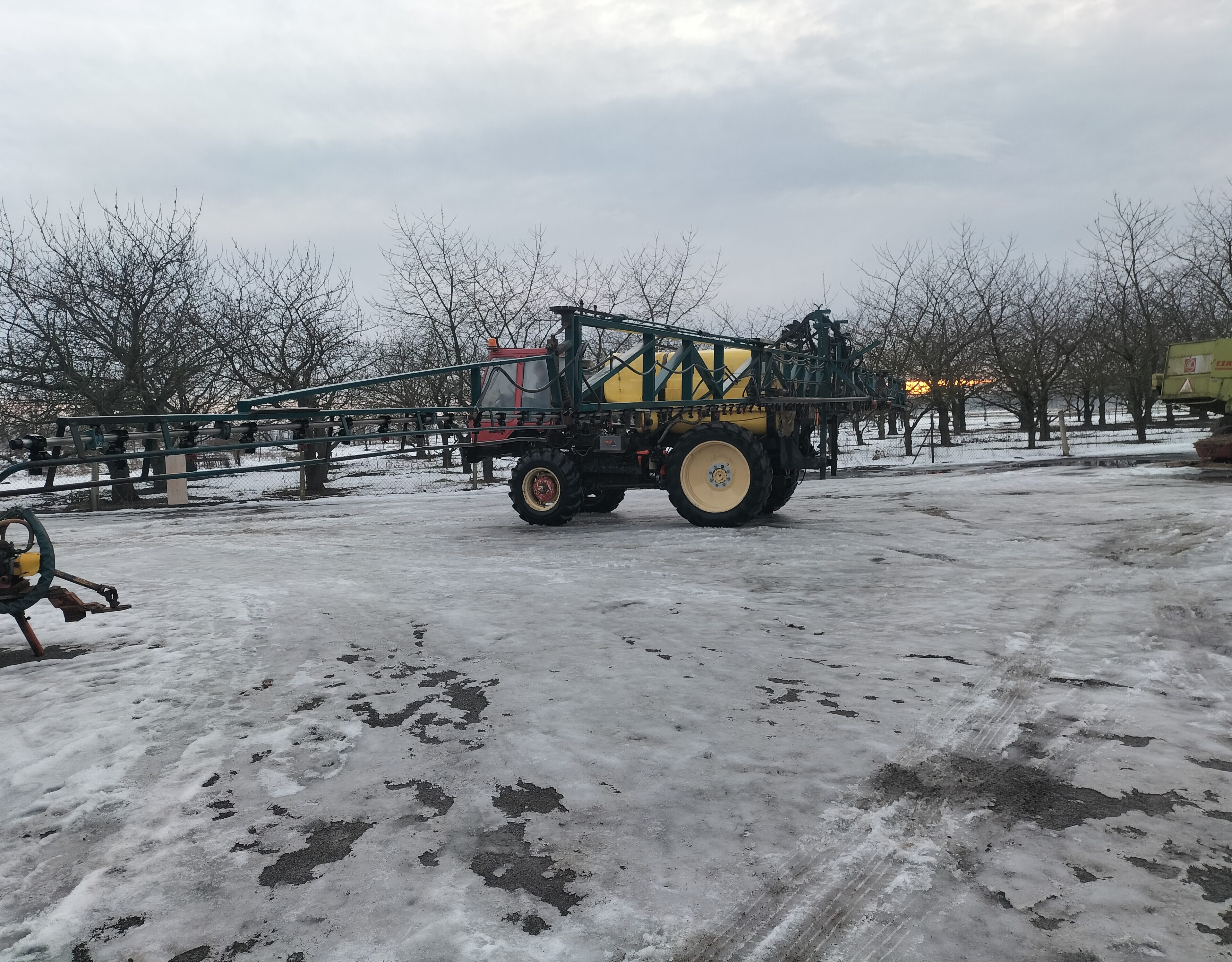 Opryskiwacz samojezdny