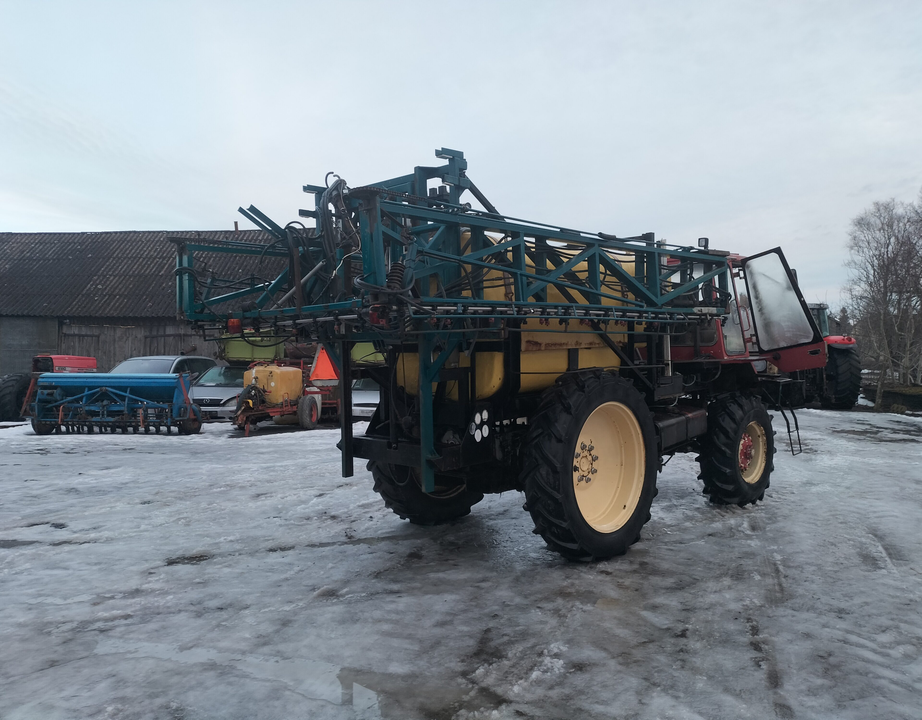 Opryskiwacz samojezdny