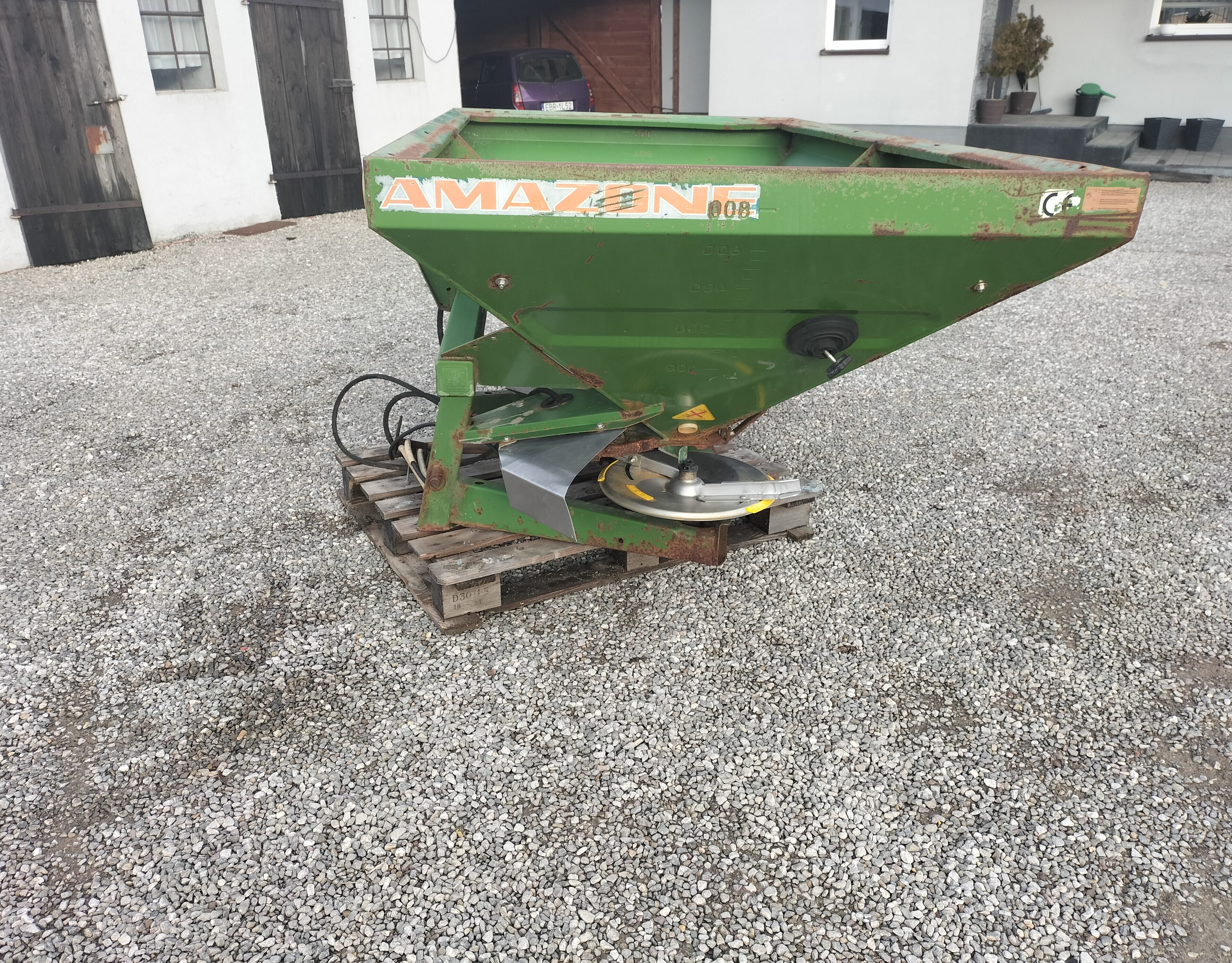 Rozsiewacz Amazone z-am 1000