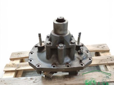 Mechanizm różnicowy Wałek Ataku Koło talerzowe M120DT Kubota M135 GX