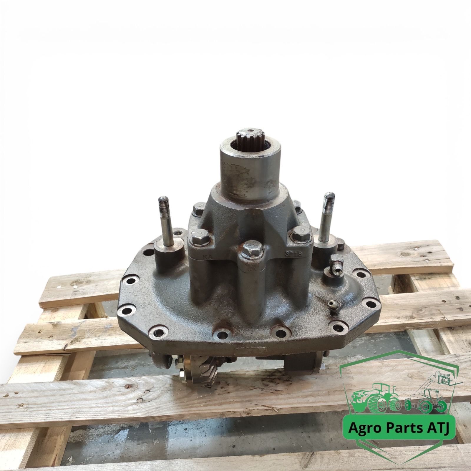 Mechanizm różnicowy Wałek Ataku Koło talerzowe M120DT Kubota M135 GX