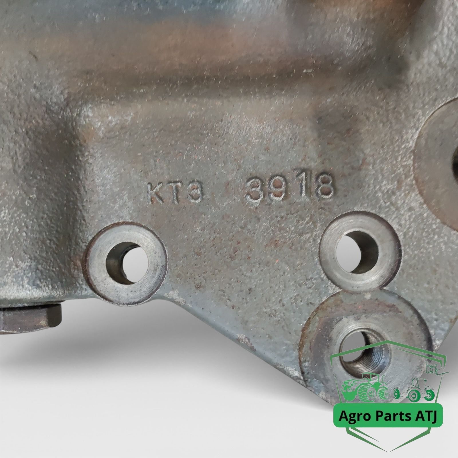 Mechanizm różnicowy Wałek Ataku Koło talerzowe M120DT Kubota M135 GX