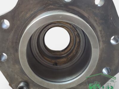 Kubota M135 GX 39231 M1115 Obudowa Belka Przednia Oś