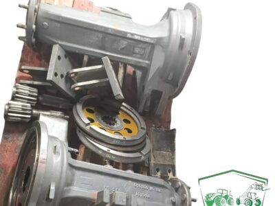 Zwolnica Tylna Reduktor 269B5 835B2 3798516M14 Massey Ferguson 5445