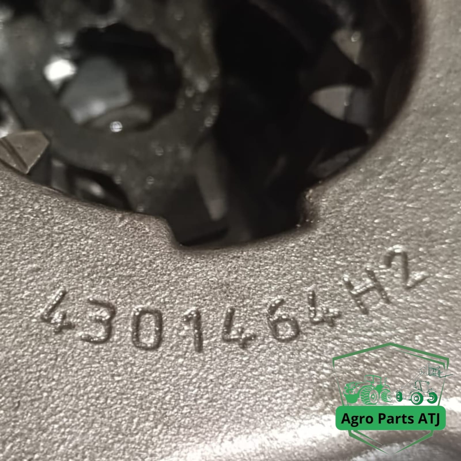 Zwolnica Tylna Reduktor 269B5 835B2 3798516M14 Massey Ferguson 5445