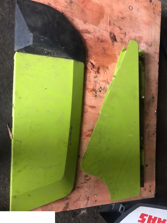 Boczek Maski - Claas Axion