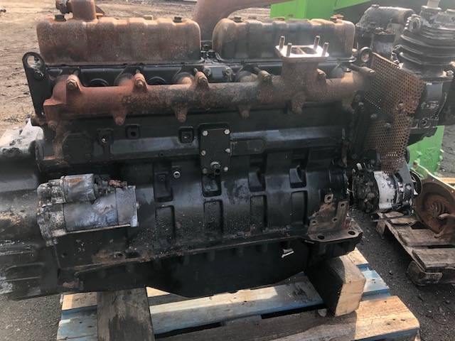 Case CS 120 - Silnik Sisu 620.94 - Blok Cylindrów