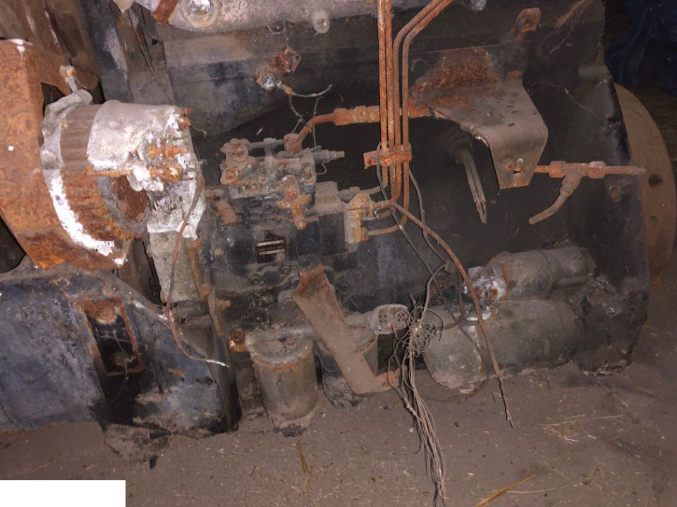 CASE IH 4240 - SKRZYNIA [CZĘŚCI]