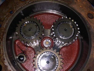 CAT 906 - Zwolnica | Piasta | [CZĘŚCI] - Carraro 11812