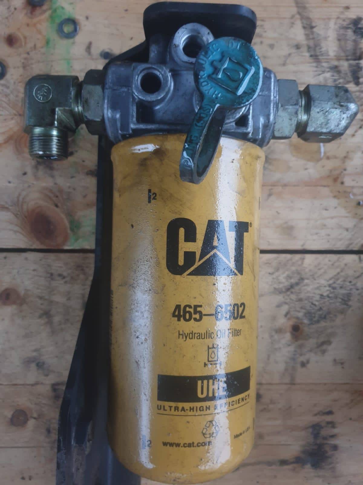 CAT TH 3054 - Obudowa Filtra Oleju