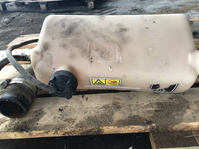 Cat th - Zbiorniczek Wyrównawczy